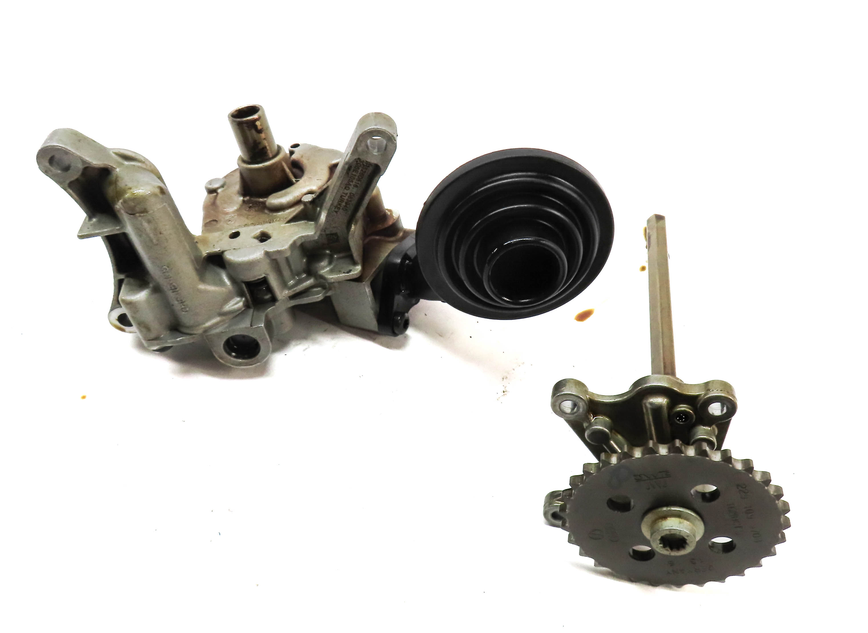 2017 AUDI Q5 (B8 8R) 3.0L (CTUC) ENGINE MOTOR OIL PUMP — exact item pictured